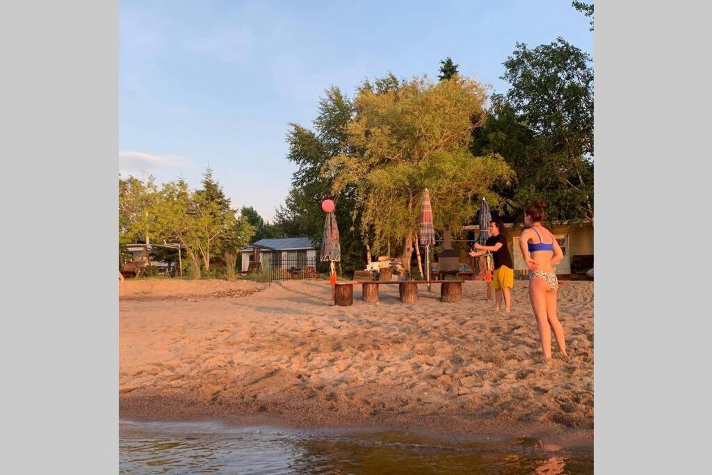 Maison Sur Le Lac Desbiens Ngoại thất bức ảnh