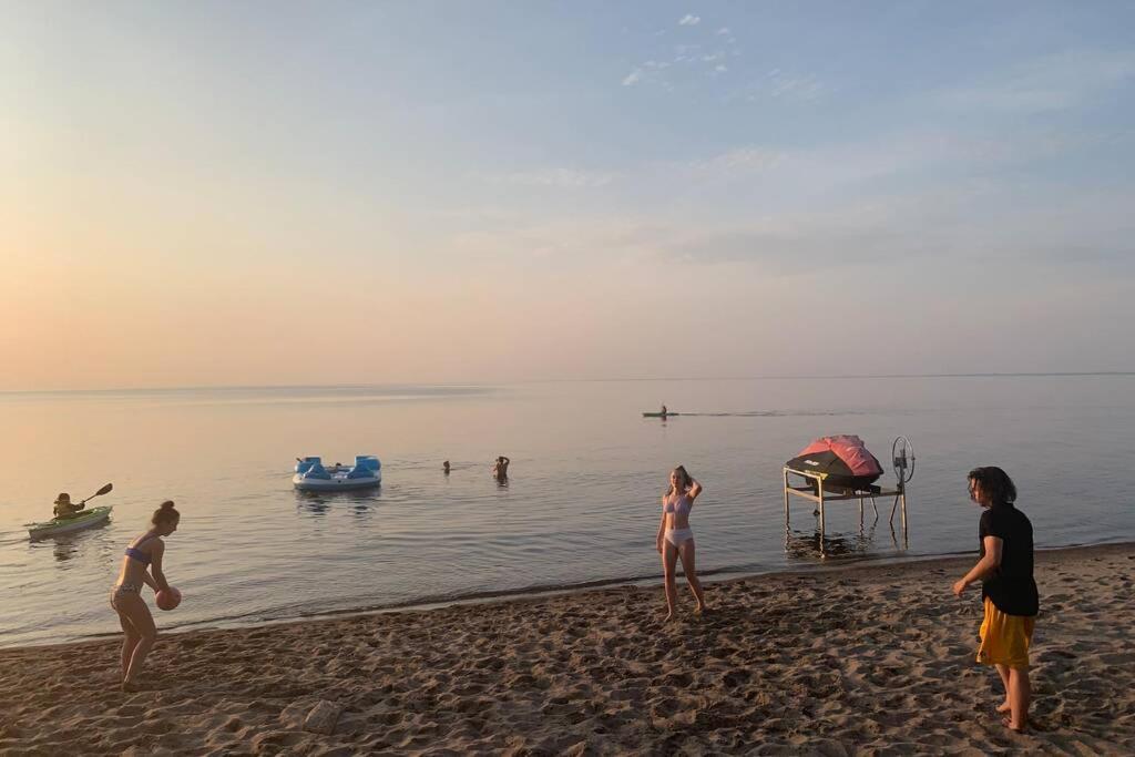 Maison Sur Le Lac Desbiens Ngoại thất bức ảnh